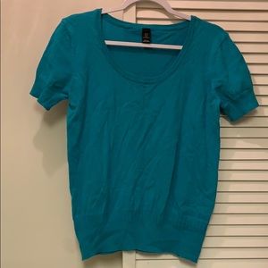 Short sleeve sweater